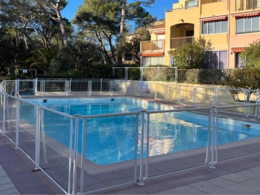 Charmant Studio Valescure Saint Raphael מראה חיצוני תמונה